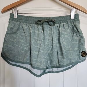 UNITED BY BLUE Scallop Green Board Shorts Small